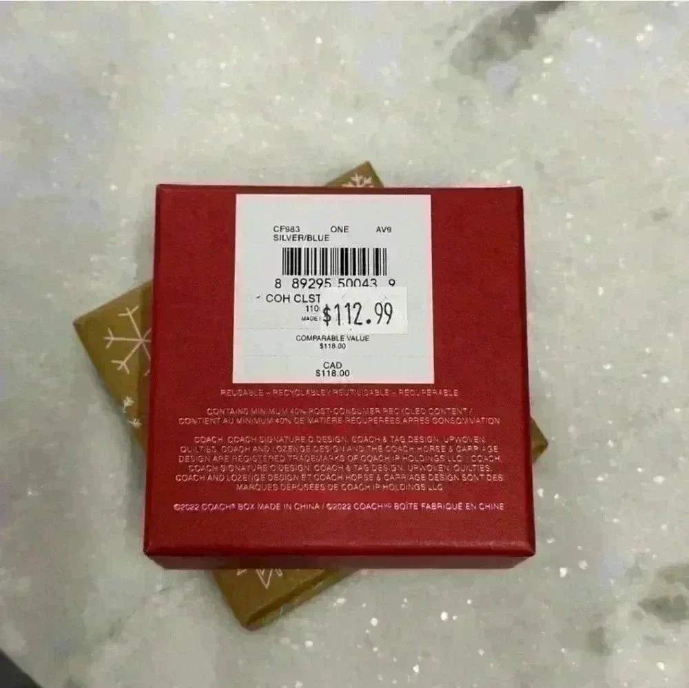 A set of earrings COACH - Picture 3 of 4